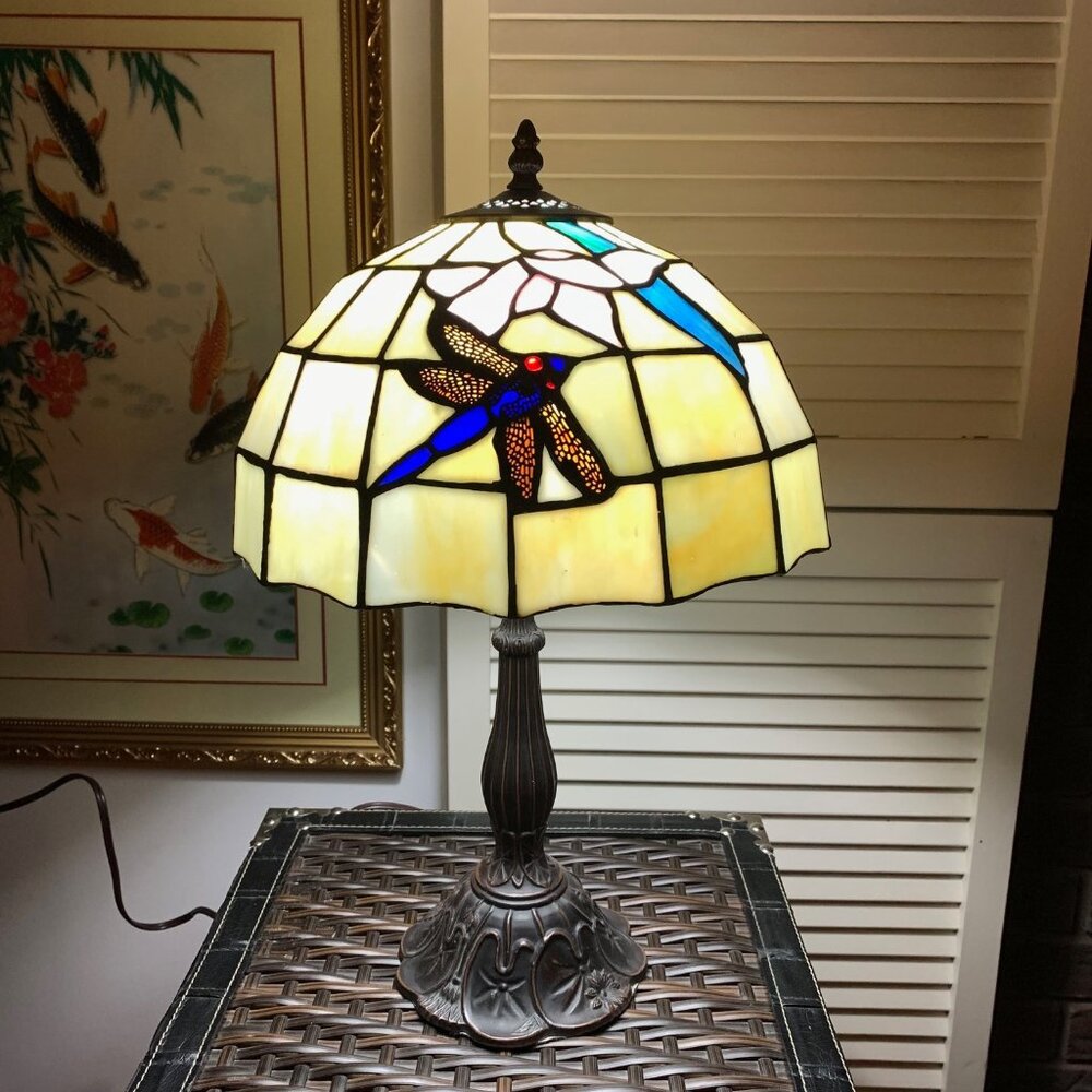 Tiffany Style Dragonfly Stained Glass Table Lamp